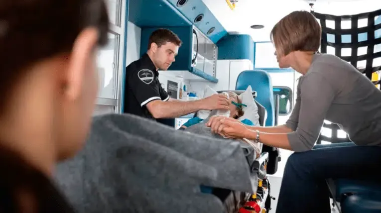 trasporto anziani in ambulanza