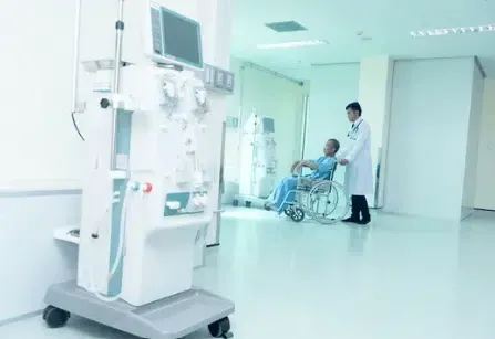 accompagnamento di anziani per dialisi